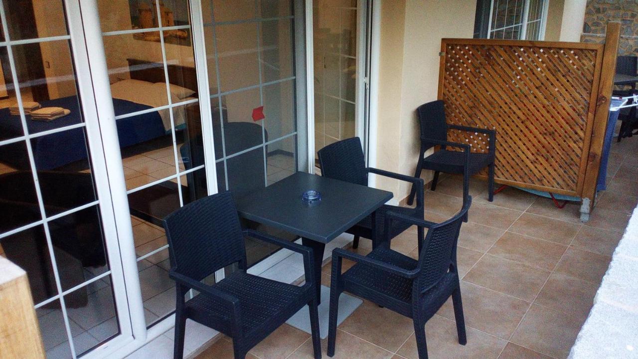 Amimaya Apartments Emporeiós Rum bild